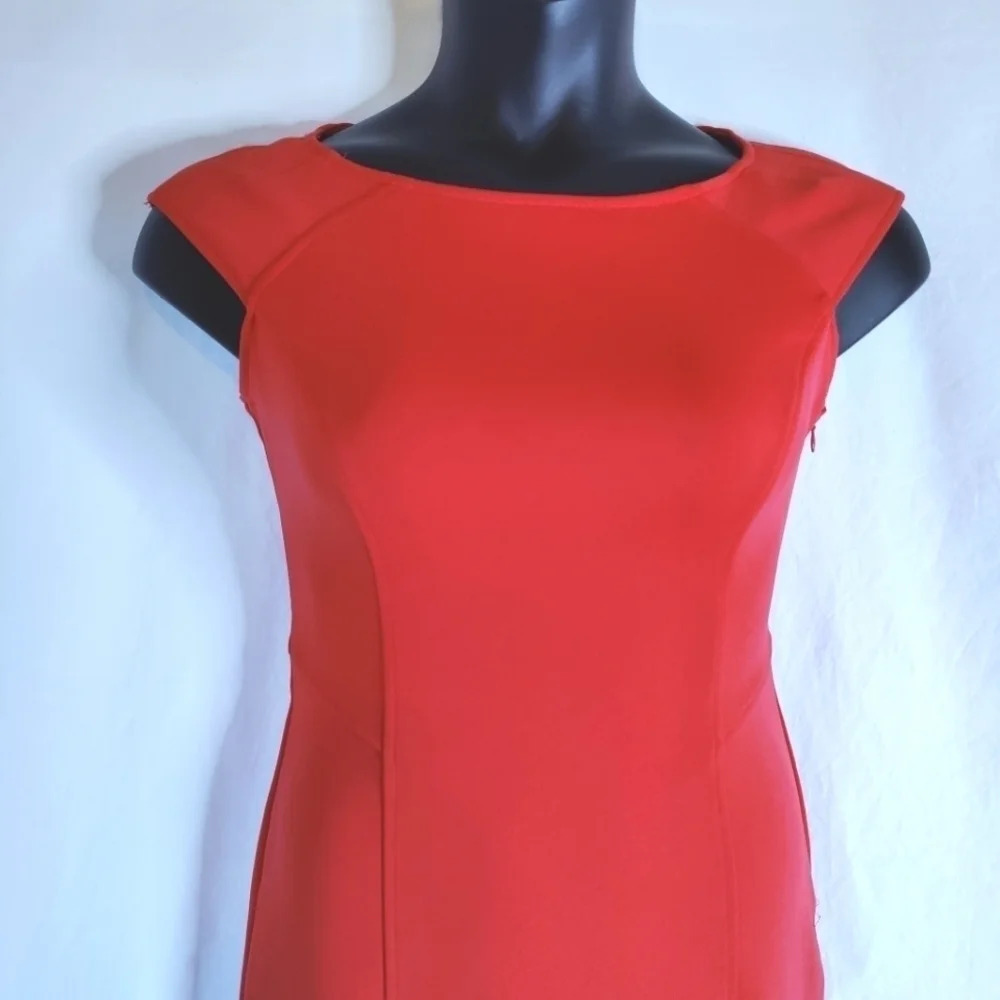 𝅺Maggy London Fitted Modern Dress EUC ❤️ - Picture 6 of 12